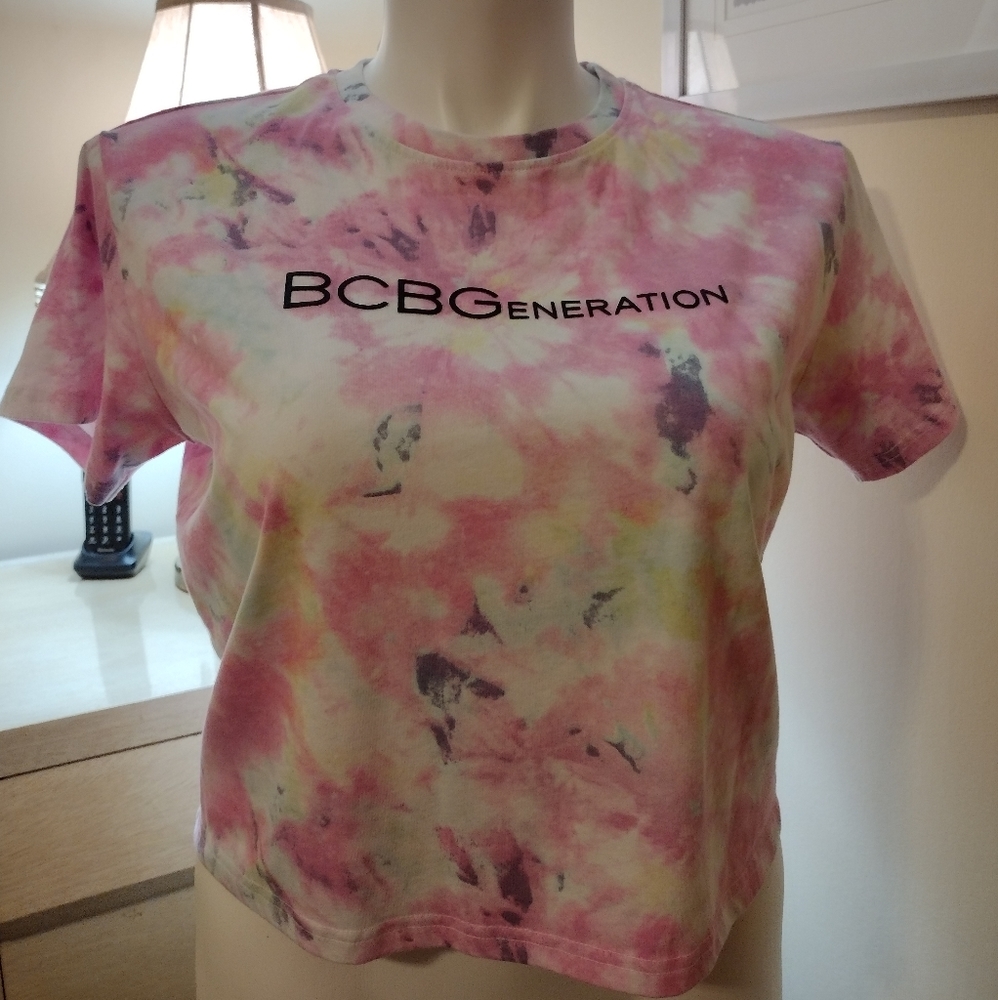 BCBGeneration XL Pink Pastels Tie Dye Raised Letter Scoop Neck Crop Top - Picture 3 of 11